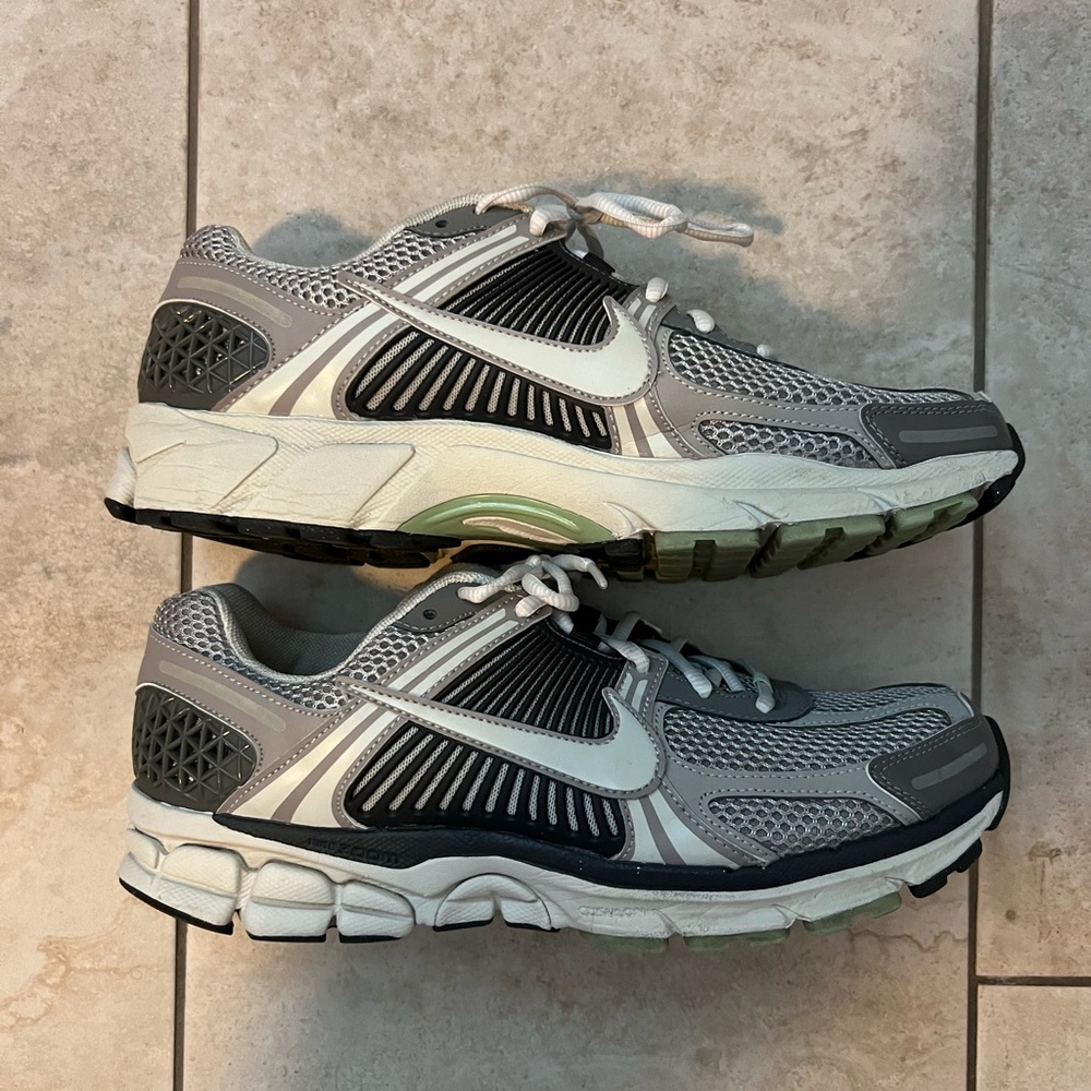 Nike Zoom Vomero 5